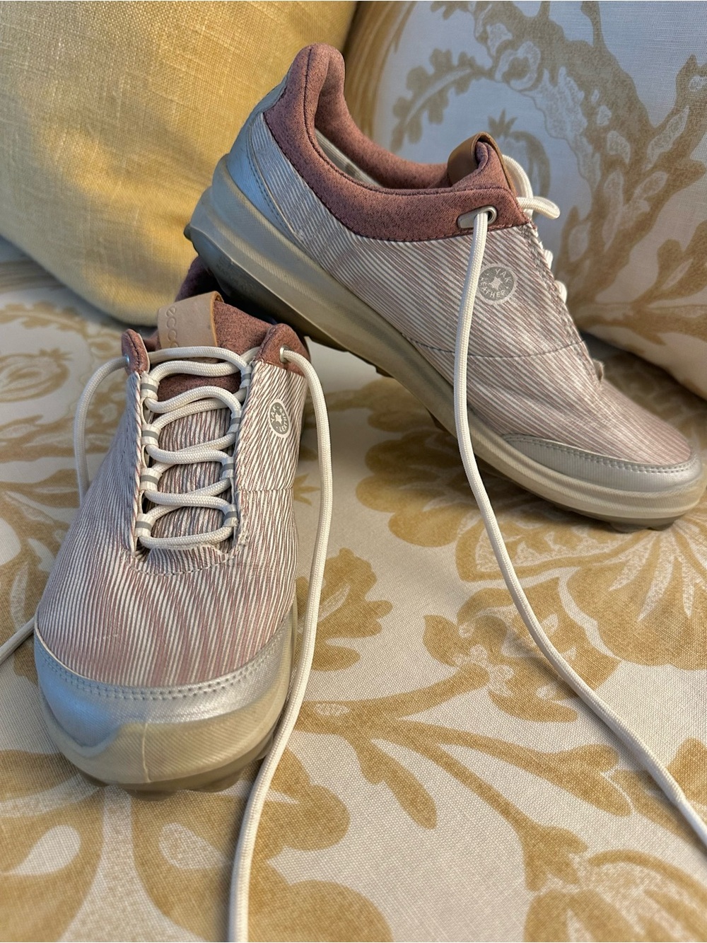 Ecco Biom Hybrid 3 Spikeless Golf Shoes